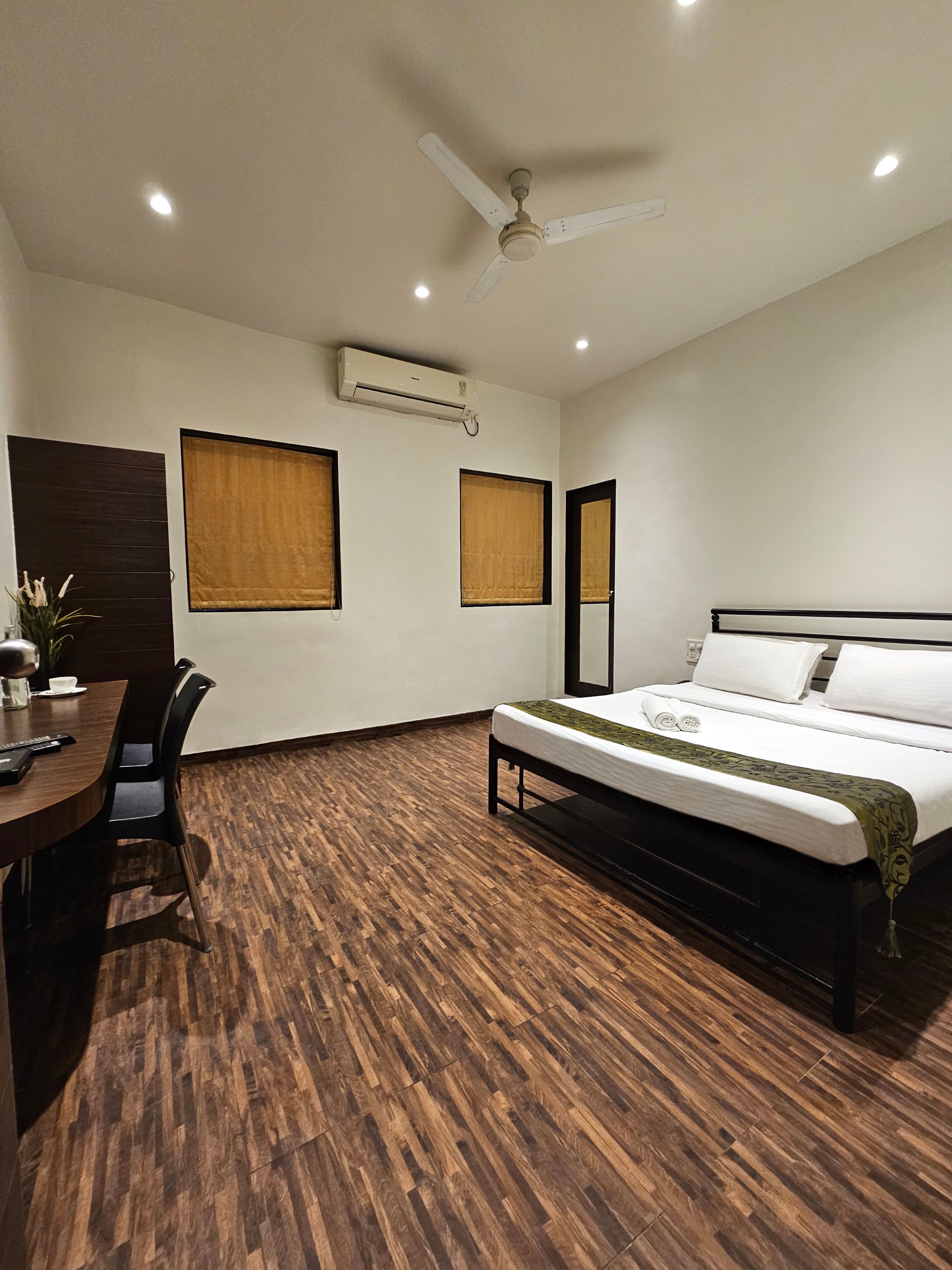 Hotel Kumkum-Room-3